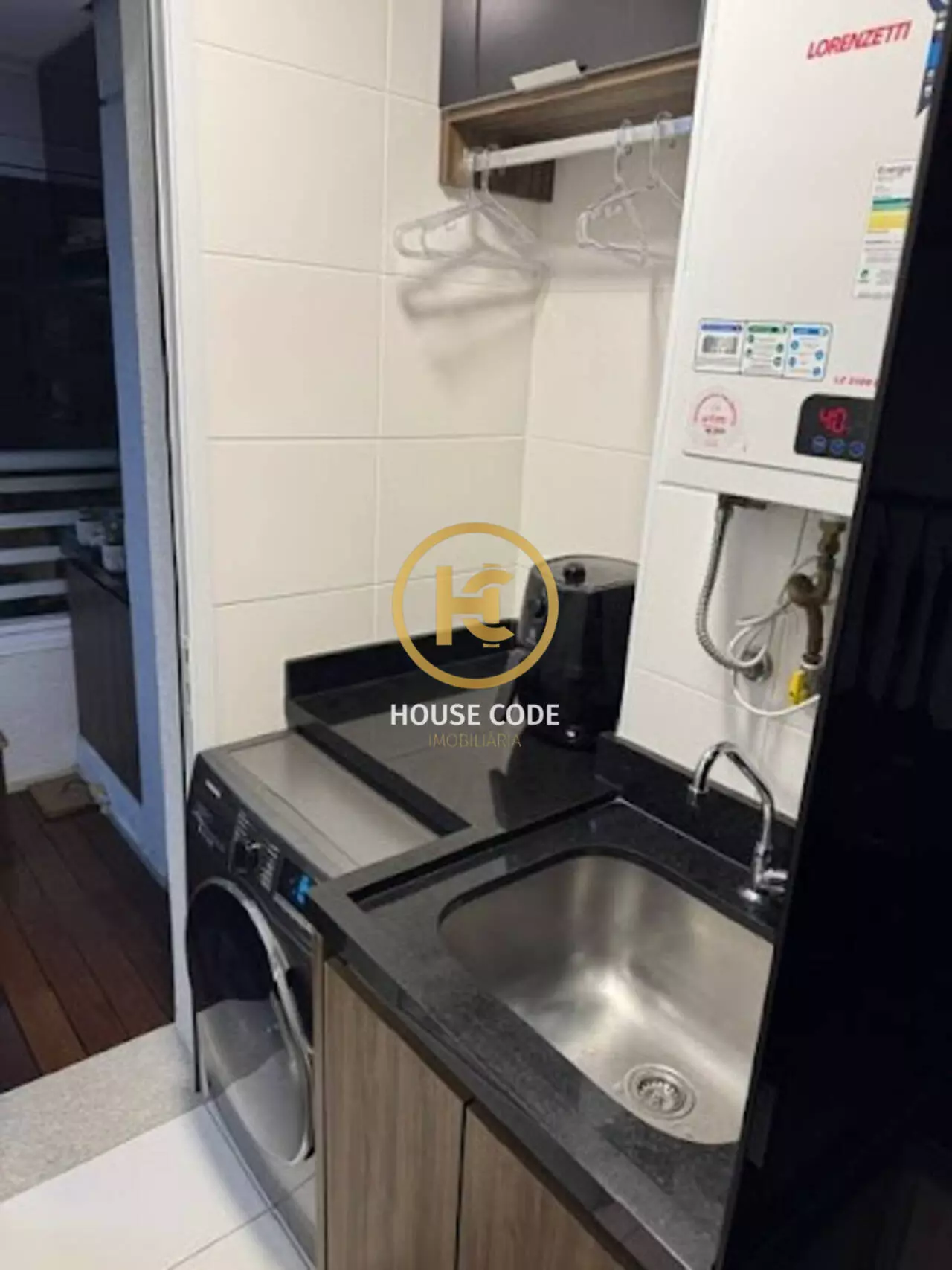 Apartamento no Centro de Osasco, com 67 m², 2 dormitórios, suíte, varanda integrada com vidro e lazer completo.