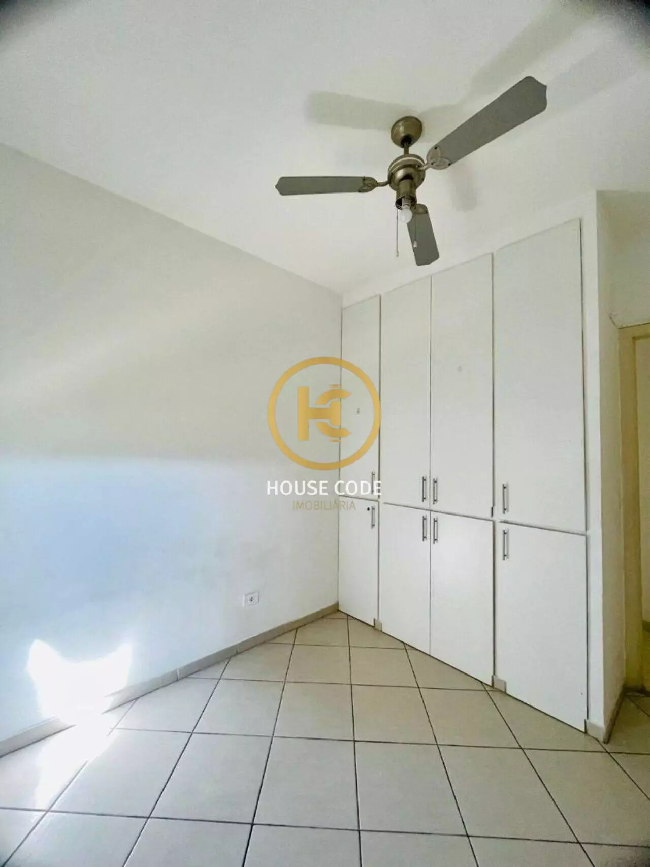 Apartamento Edifício Fatto Barueri São Paulo AP0466 13 Apartamento no Edifício Fatto em Barueri com 58 m², dois dormitórios com armários, varanda, andar alto e condomínio com lazer completo.